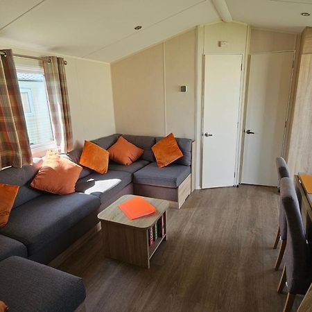 Kp Holiday Home Corton  외부 사진